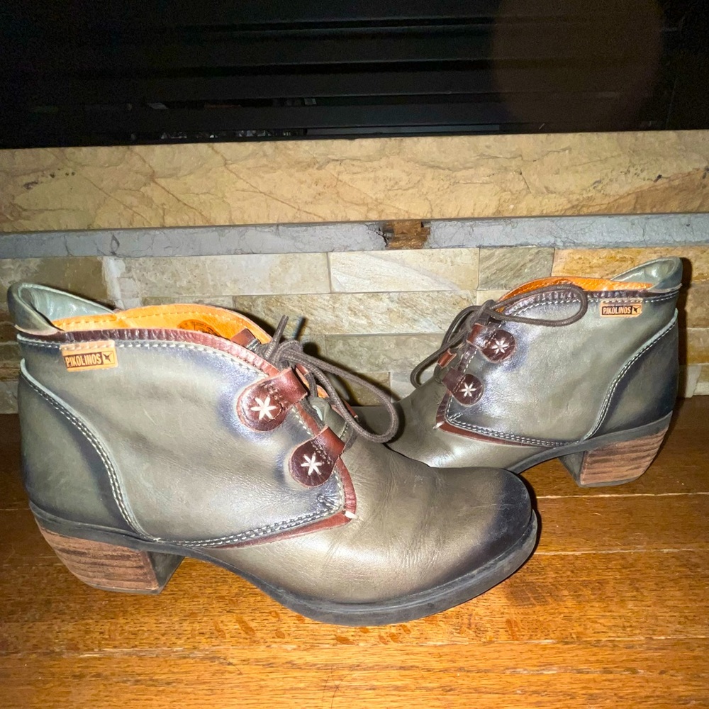 Pikolinos Le Mans Olive Green Ankle Booties